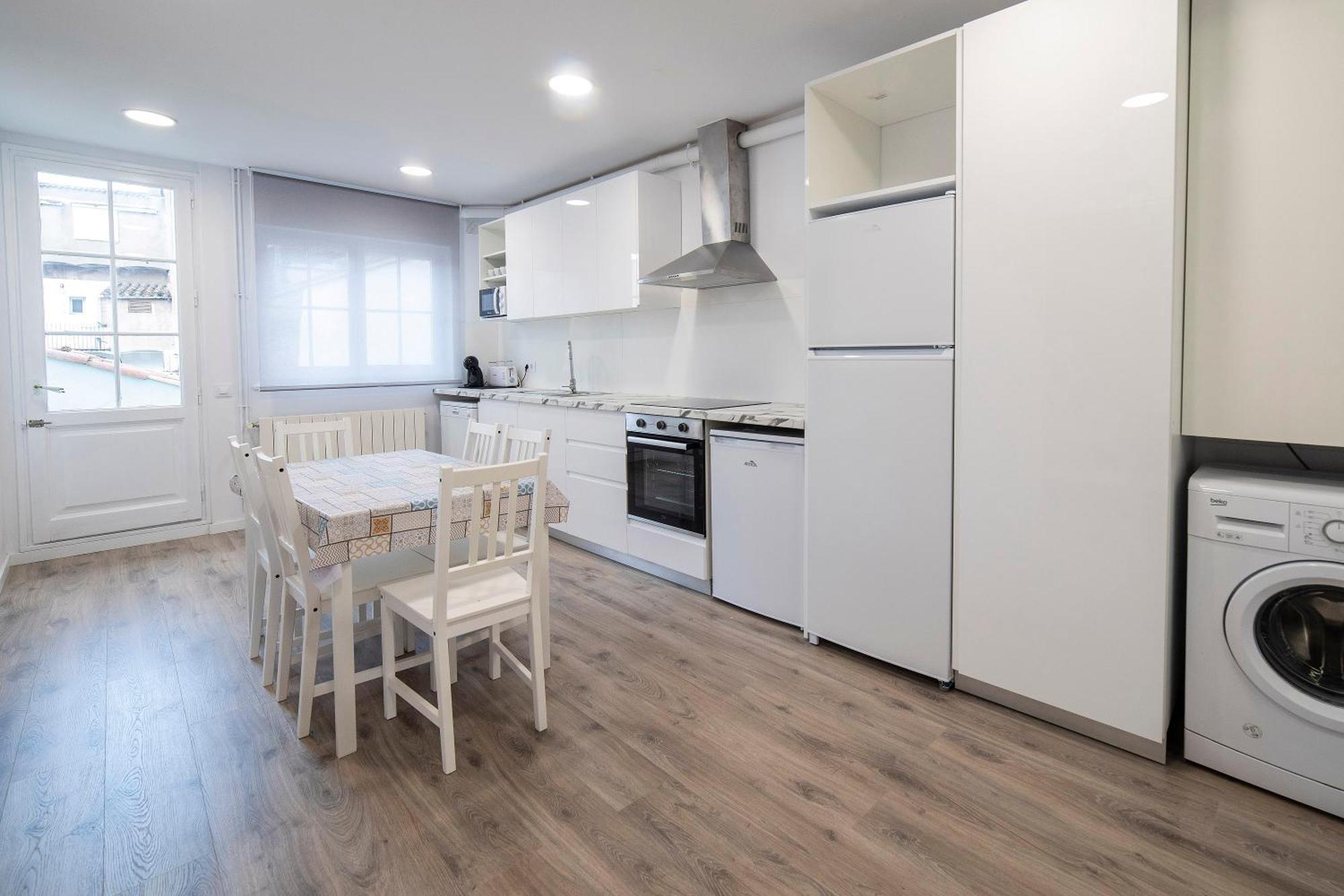 Sant Ferriol Apartment