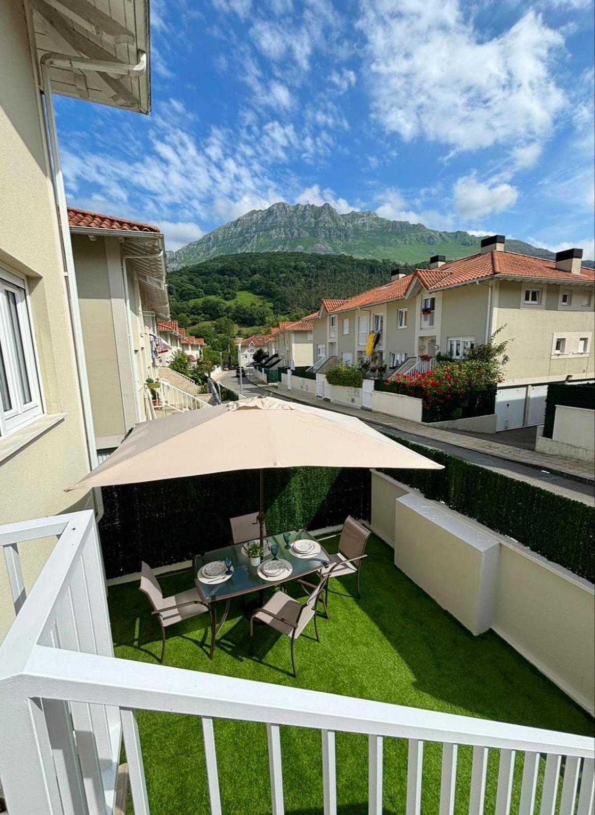 Casa Rugama Con Piscina De Temporada En El Corazon De Cantabria *