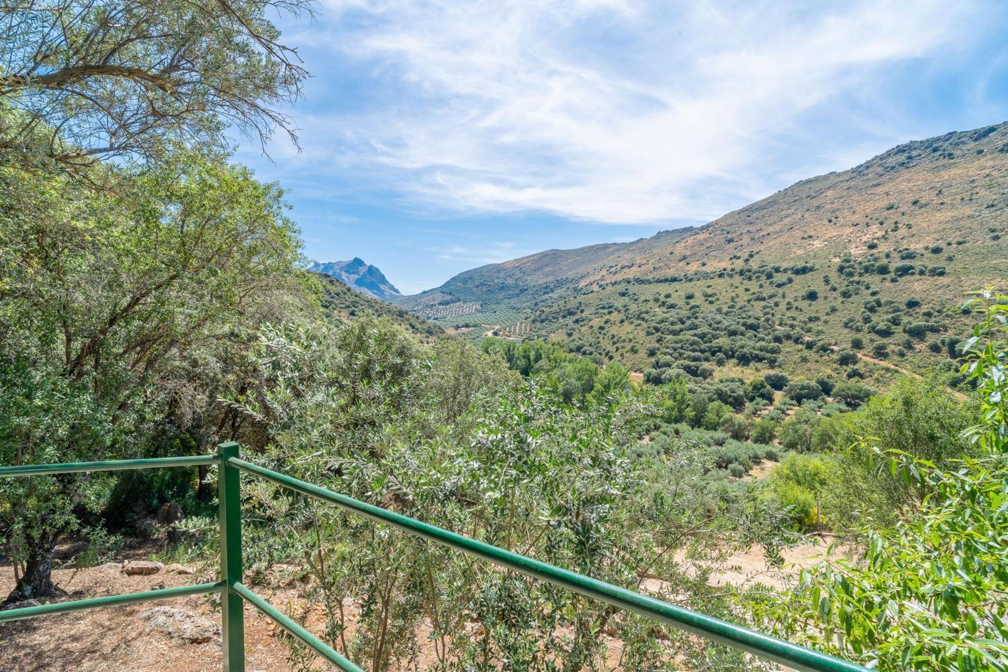 Cerro De La Cruz, Increibles Vistas En El Centro De Andalucia * Priego De Cordoba