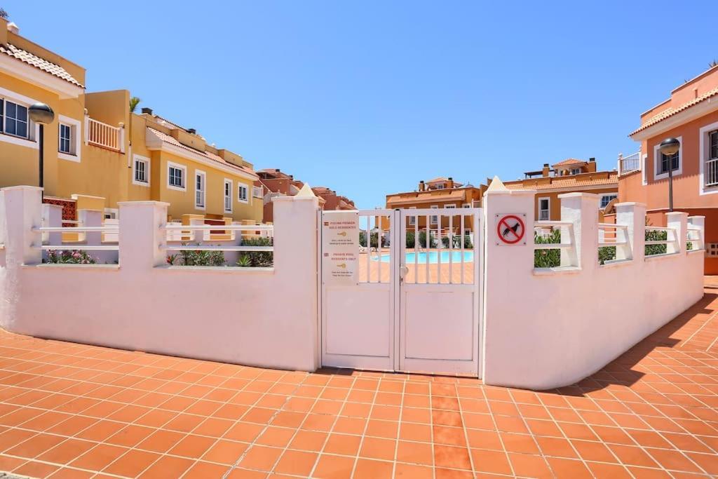 Sunnyland Pescadores Apartment *