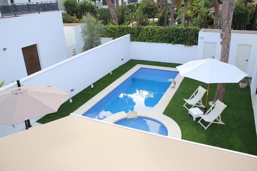 Villa De Lujo Cerca De La Playa