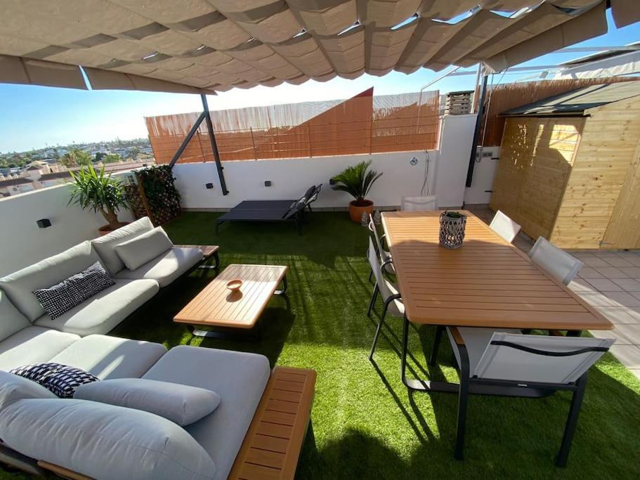 Mati, Terraza 55 M2