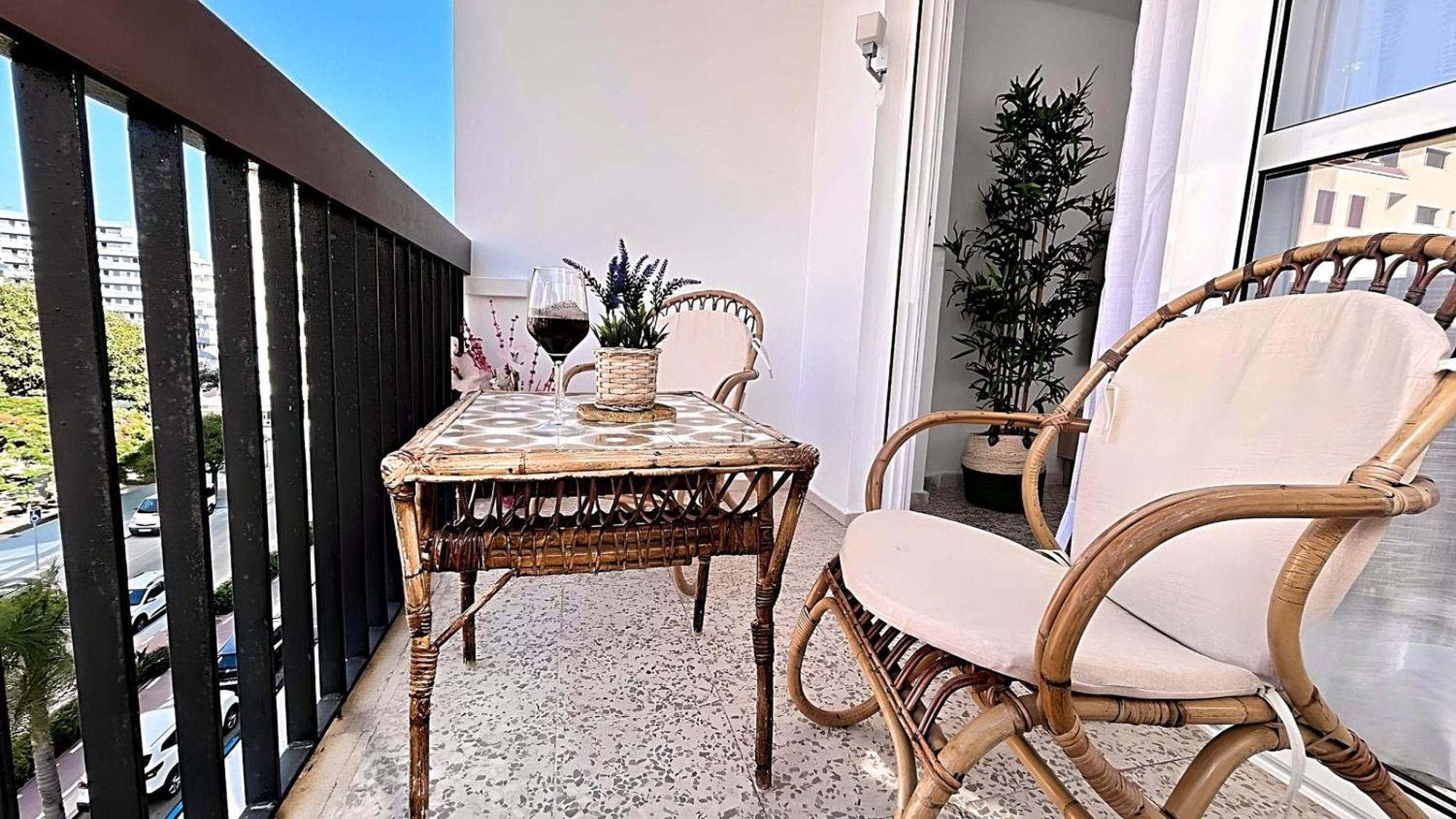 Sweet Olive Con Terraza A Pie De Playa Apartamento Torre Del Mar