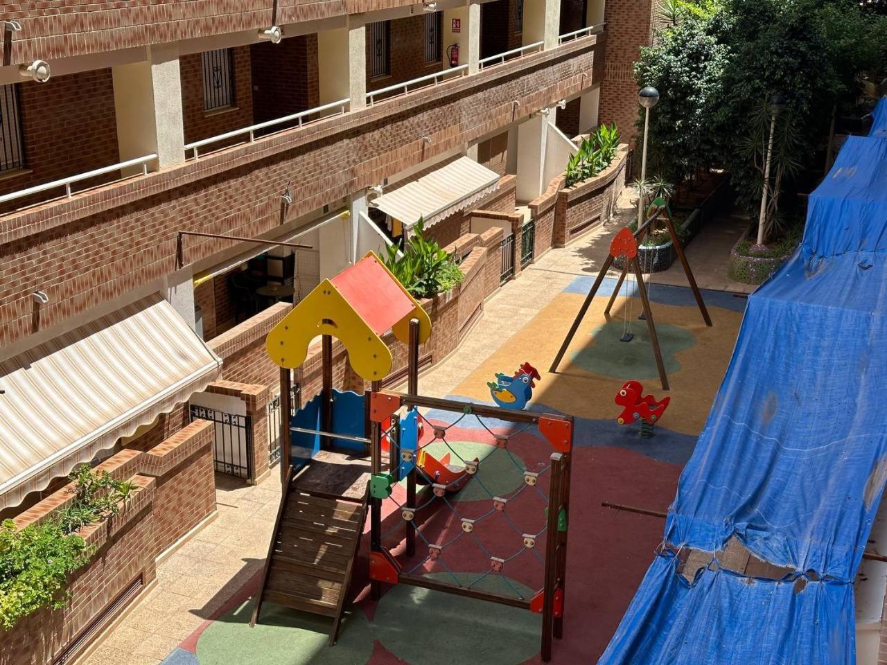 Apartamento De 3 Dormitorios, Costa Marfil - Magic World *