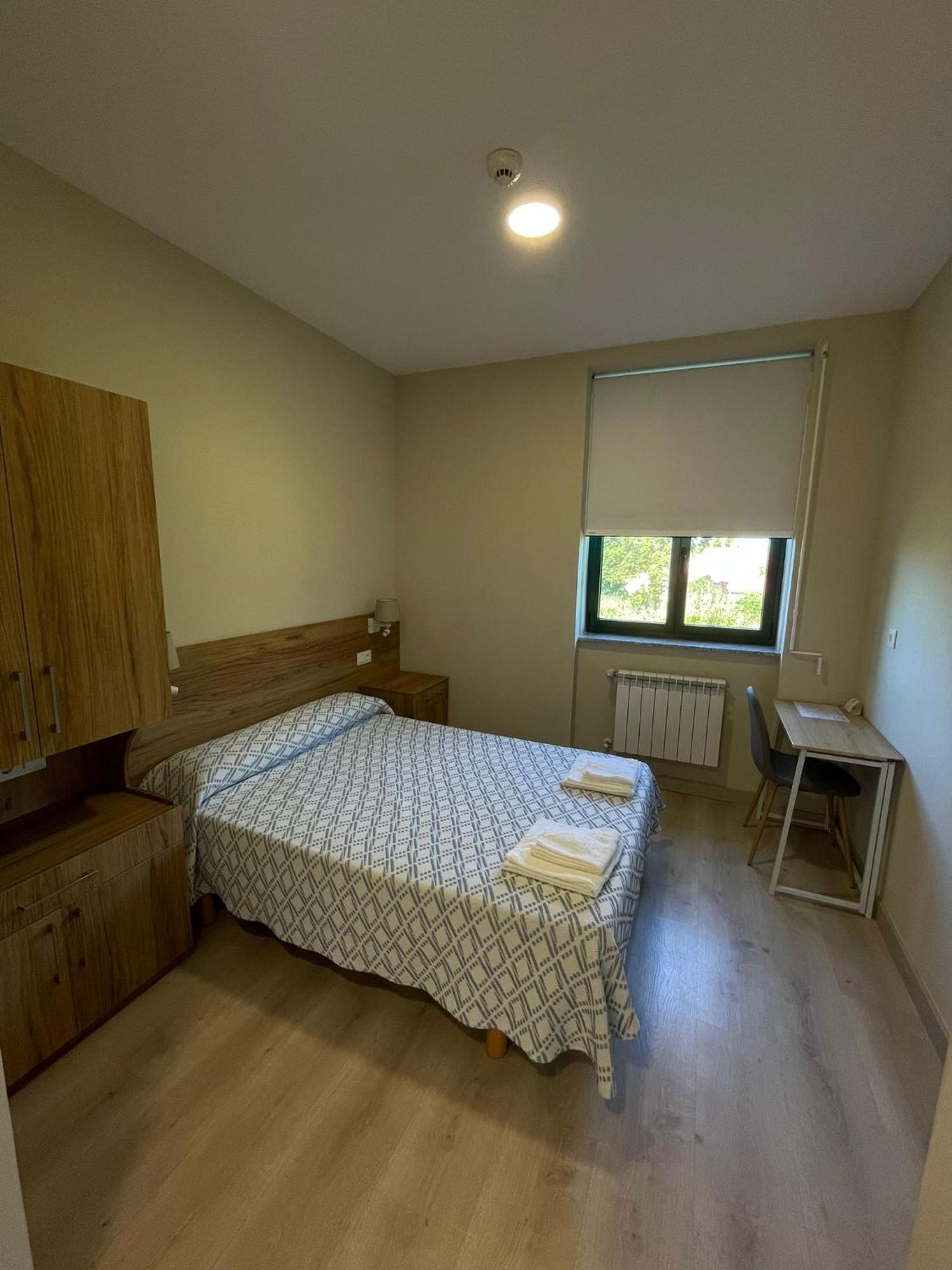 Casa Diocesana Via Lucis Pensión 2*