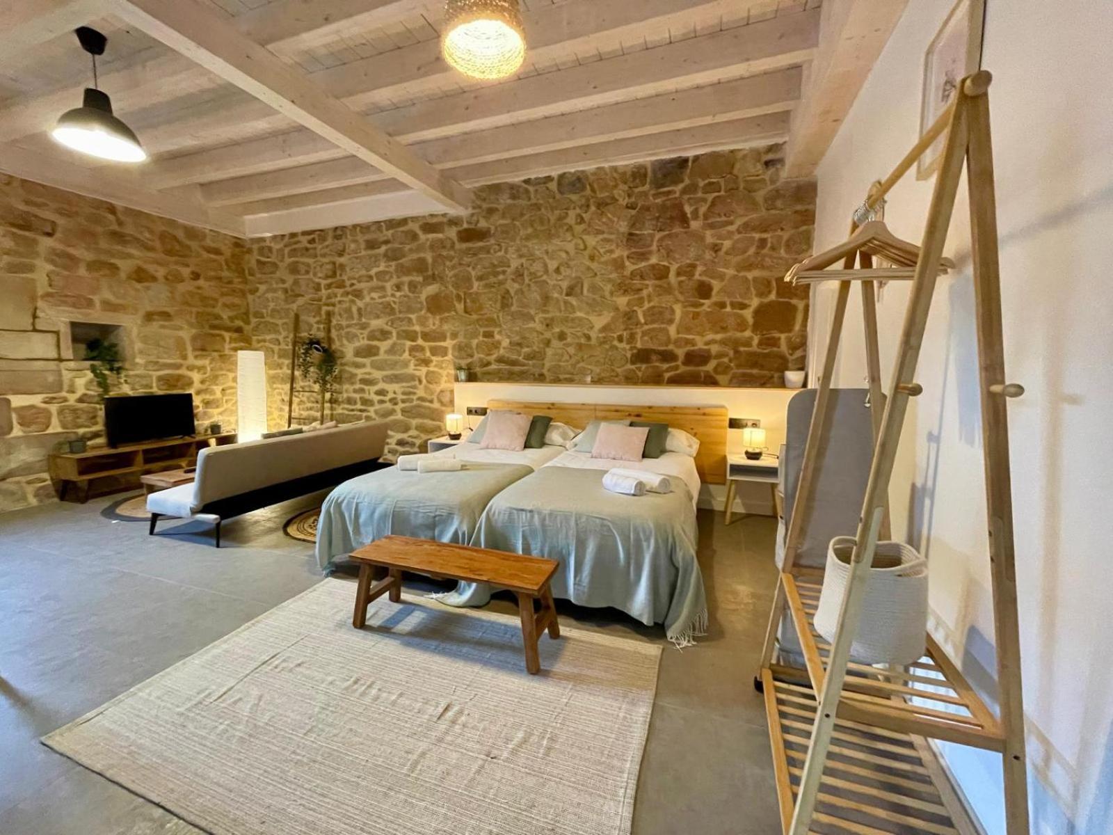 Sandonana Old Palace Villafufre