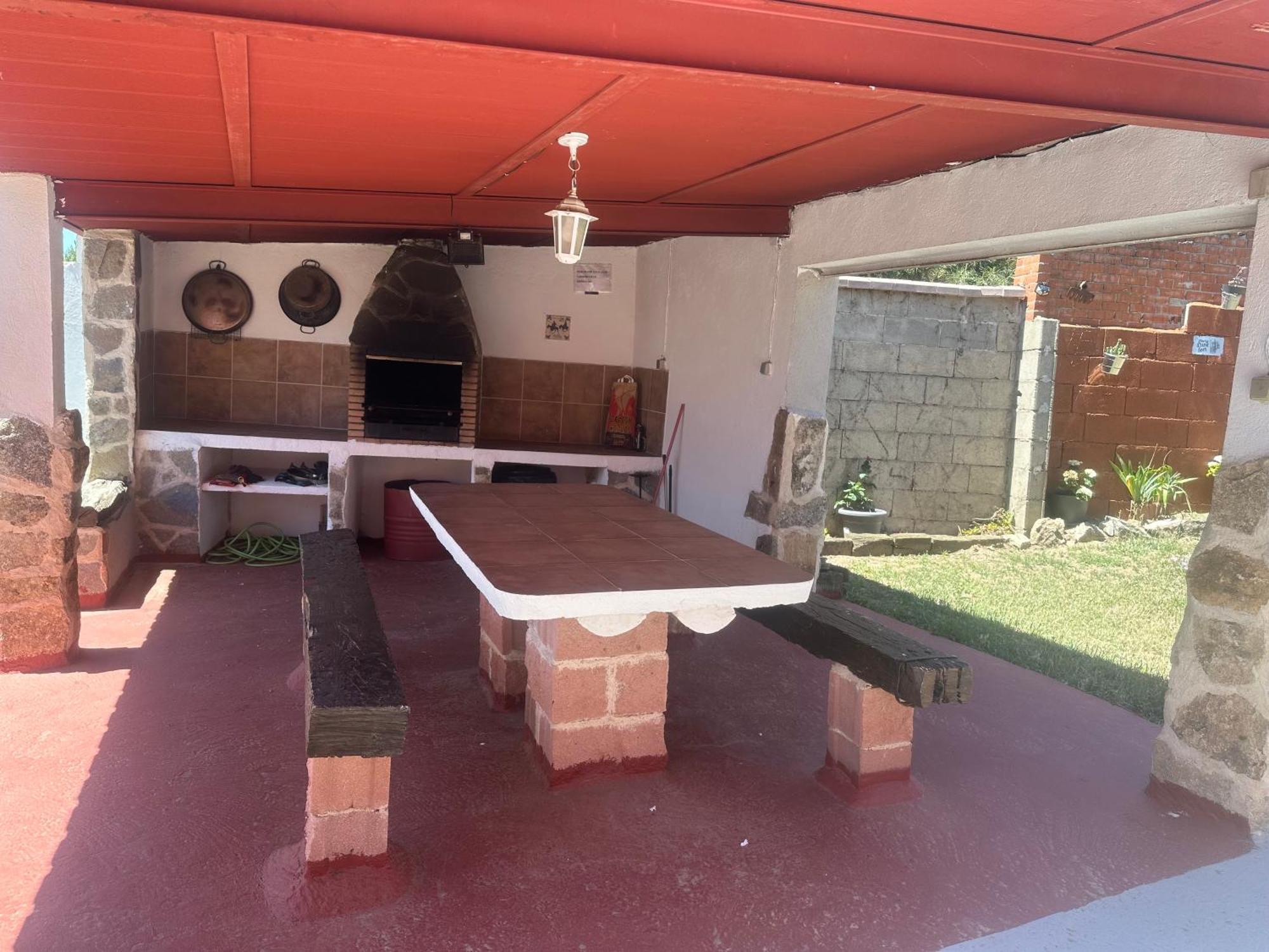 La Picotilla Y La Guija