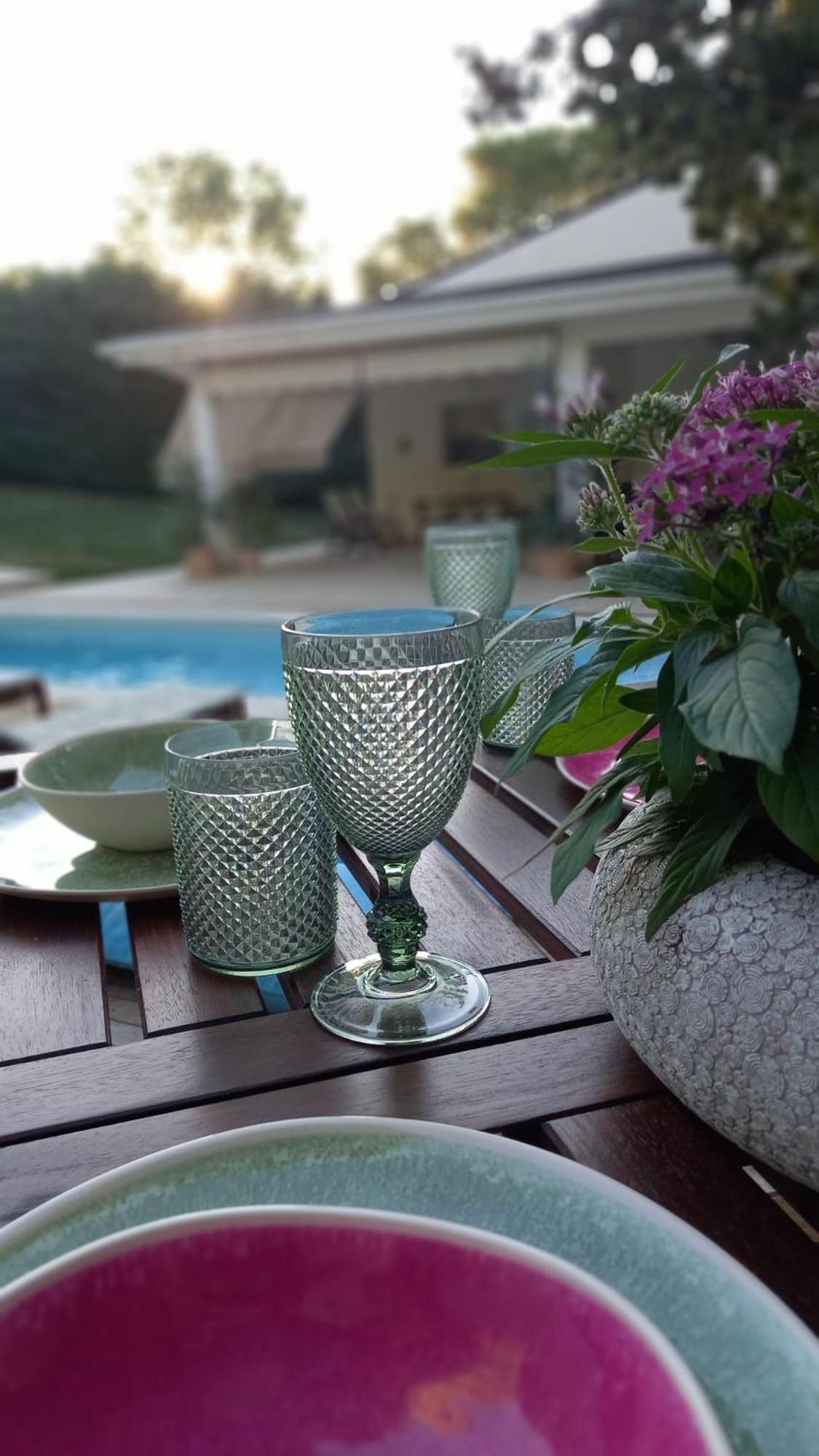 Familiar Con Piscina Villa