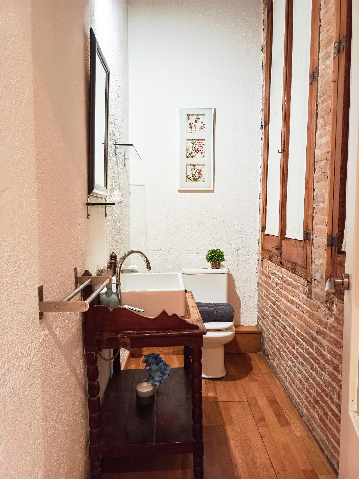 Private In Born - Hostel