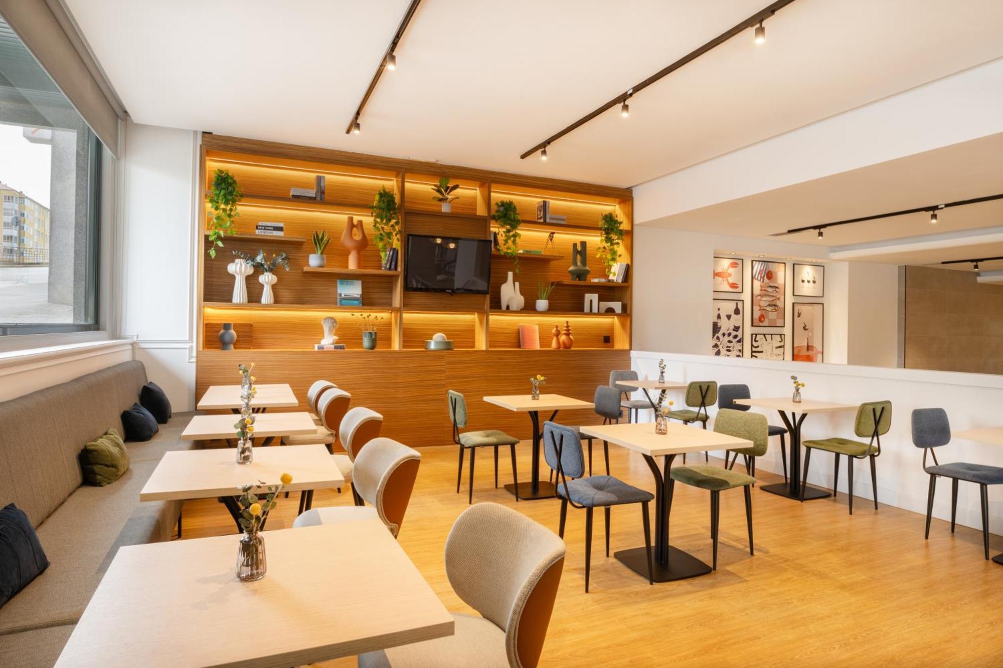 Hotel Santiago Plaza Affiliated By Meliá 4*