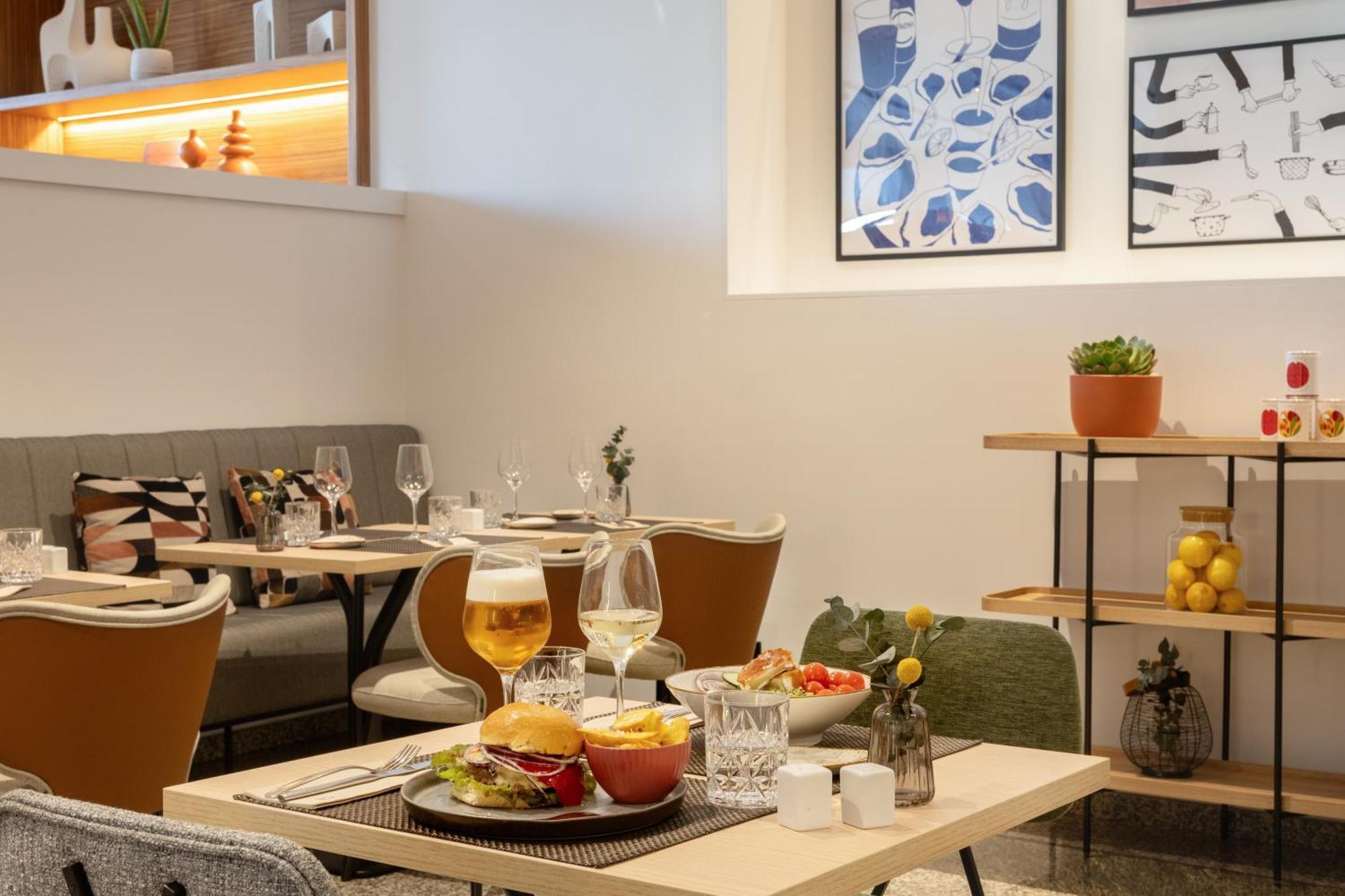Santiago Plaza Affiliated By Meliá Hotel 4*