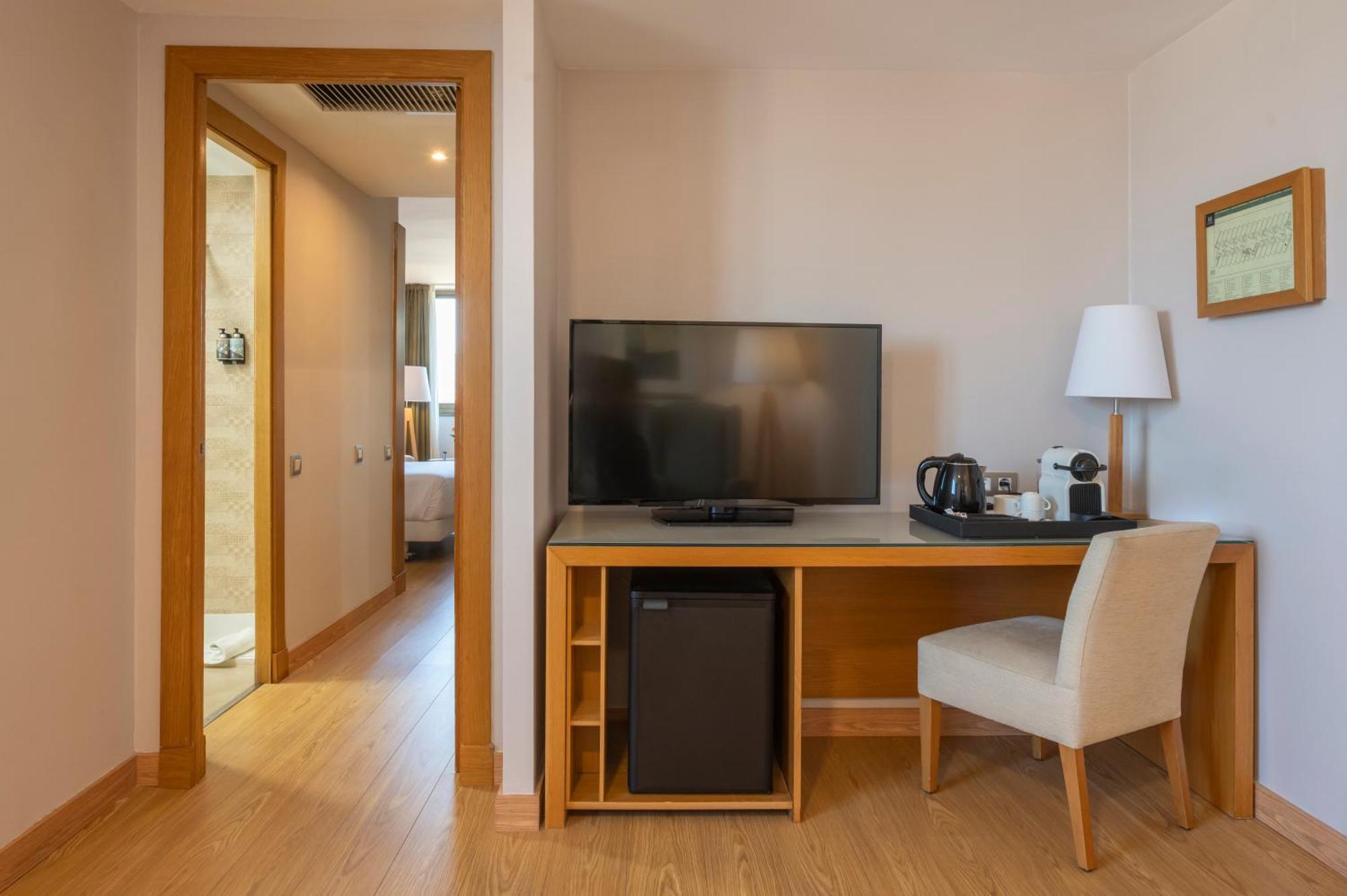 Hesperia Barcelona Sant Just Hotel 4*
