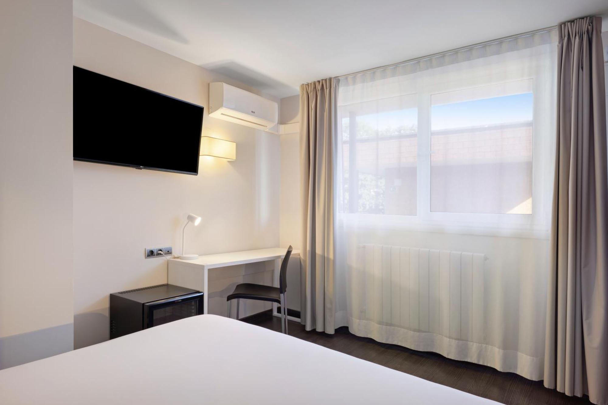 Hotel Oviedo Viella (Siero)