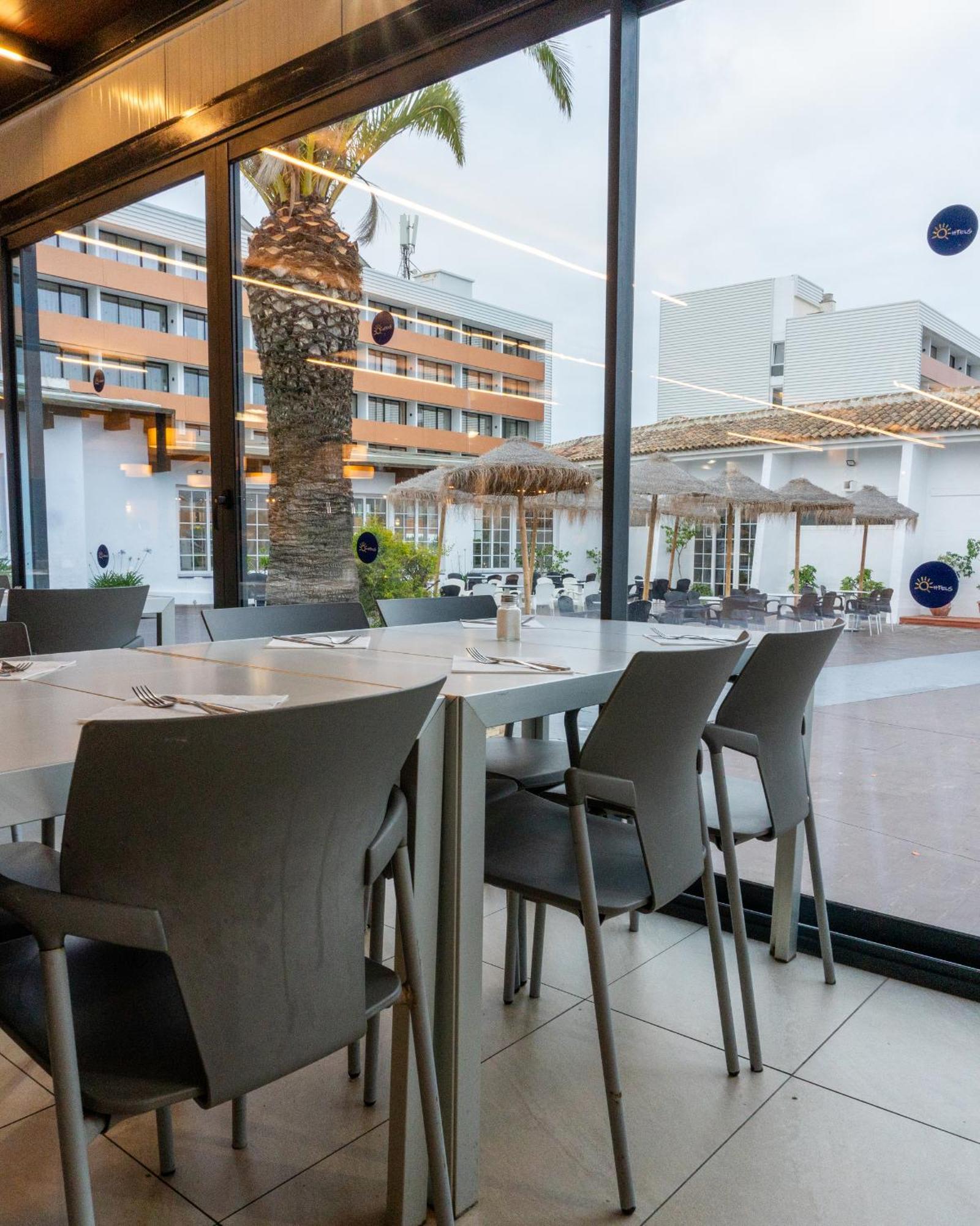 Ohtels Carabela Hotel