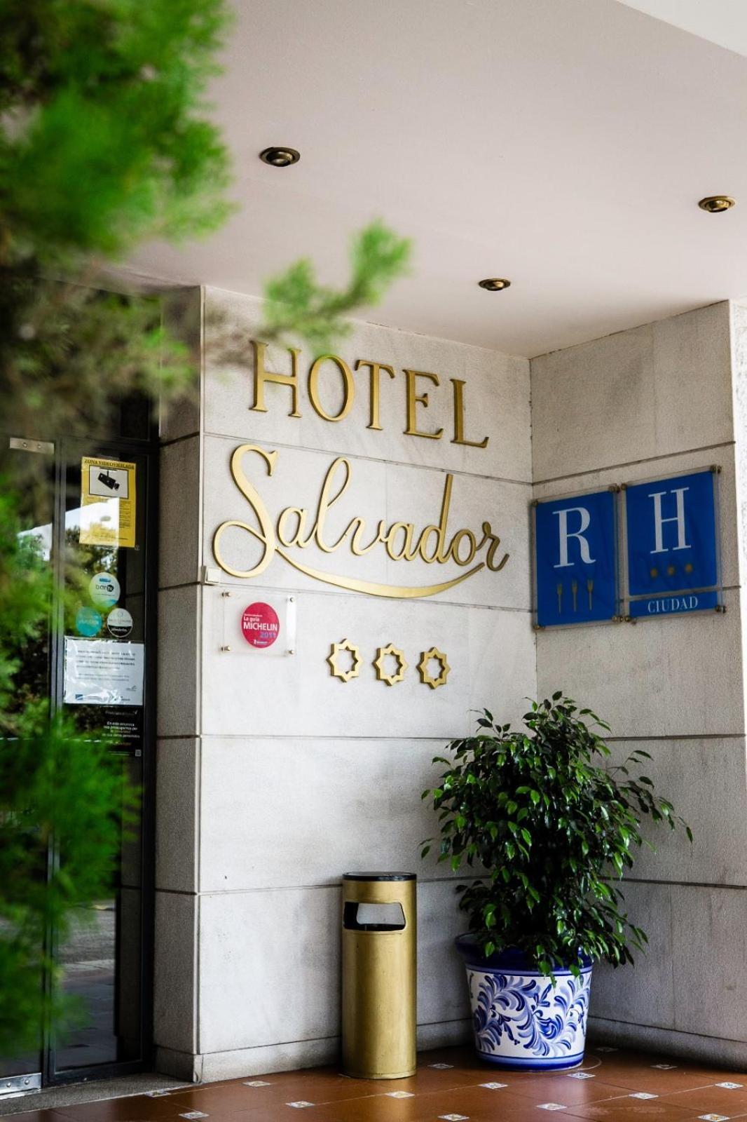 Salvador Hotel 3*