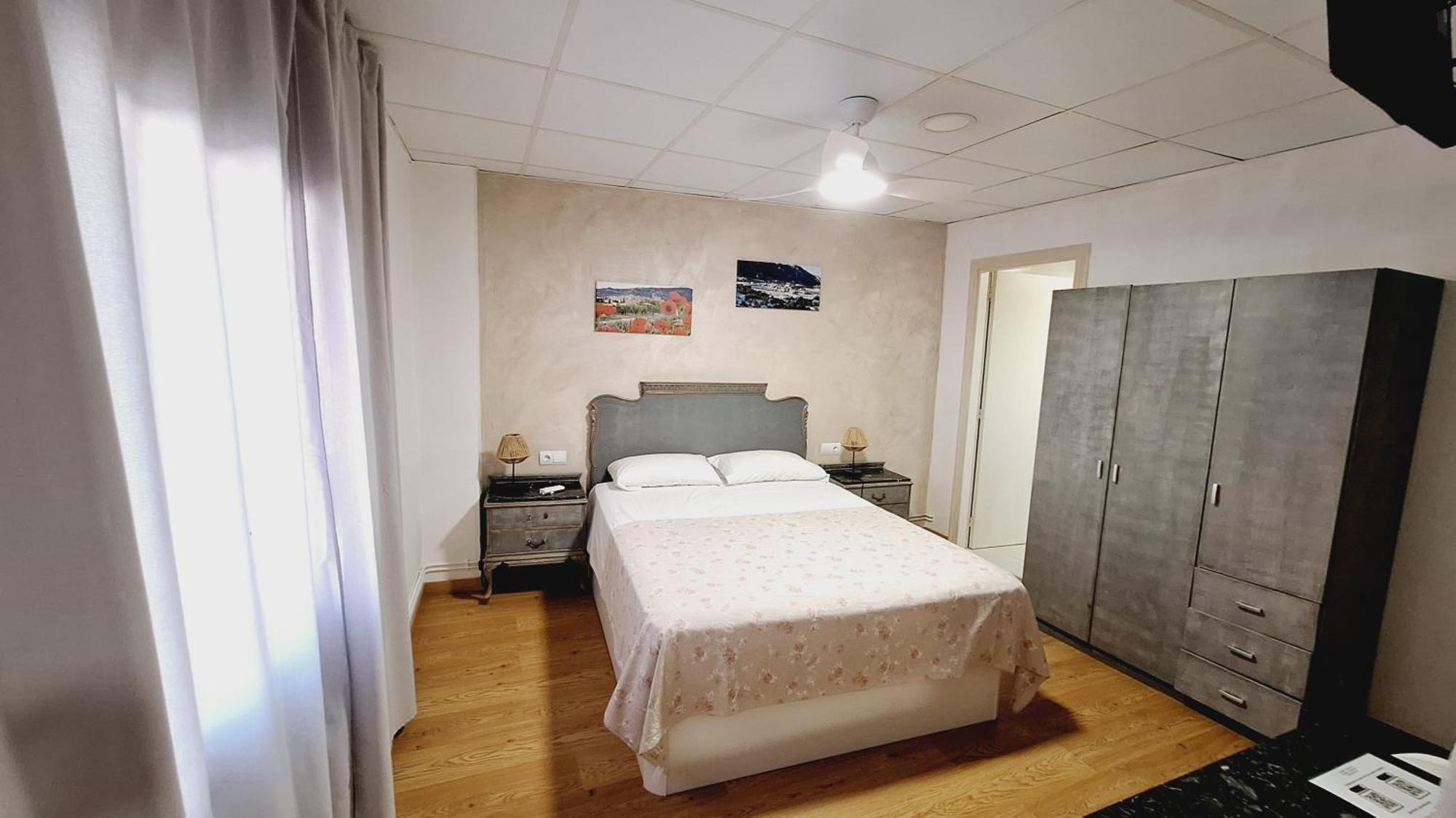 Fonda Toldra Guest house 3*