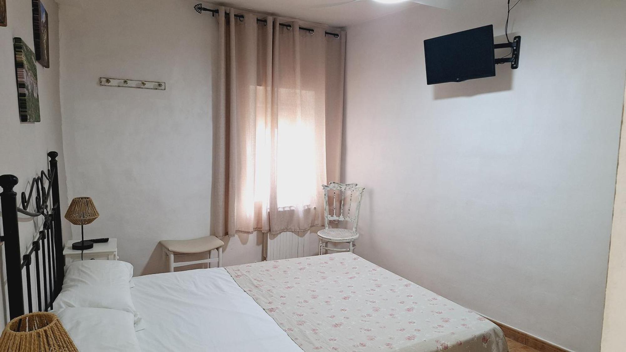 Fonda Toldra Guest house Ulldemolins