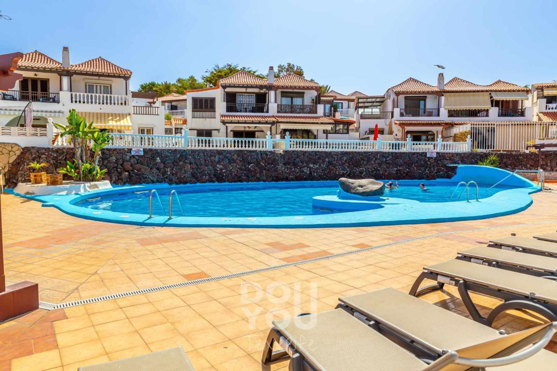 Paraiso Royal Apartahotel *