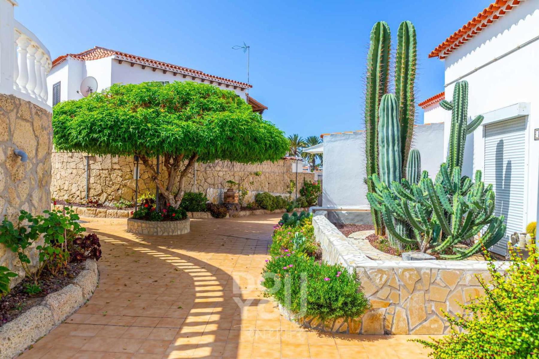 Paraiso Royal Apartahotel Arona (Tenerife)