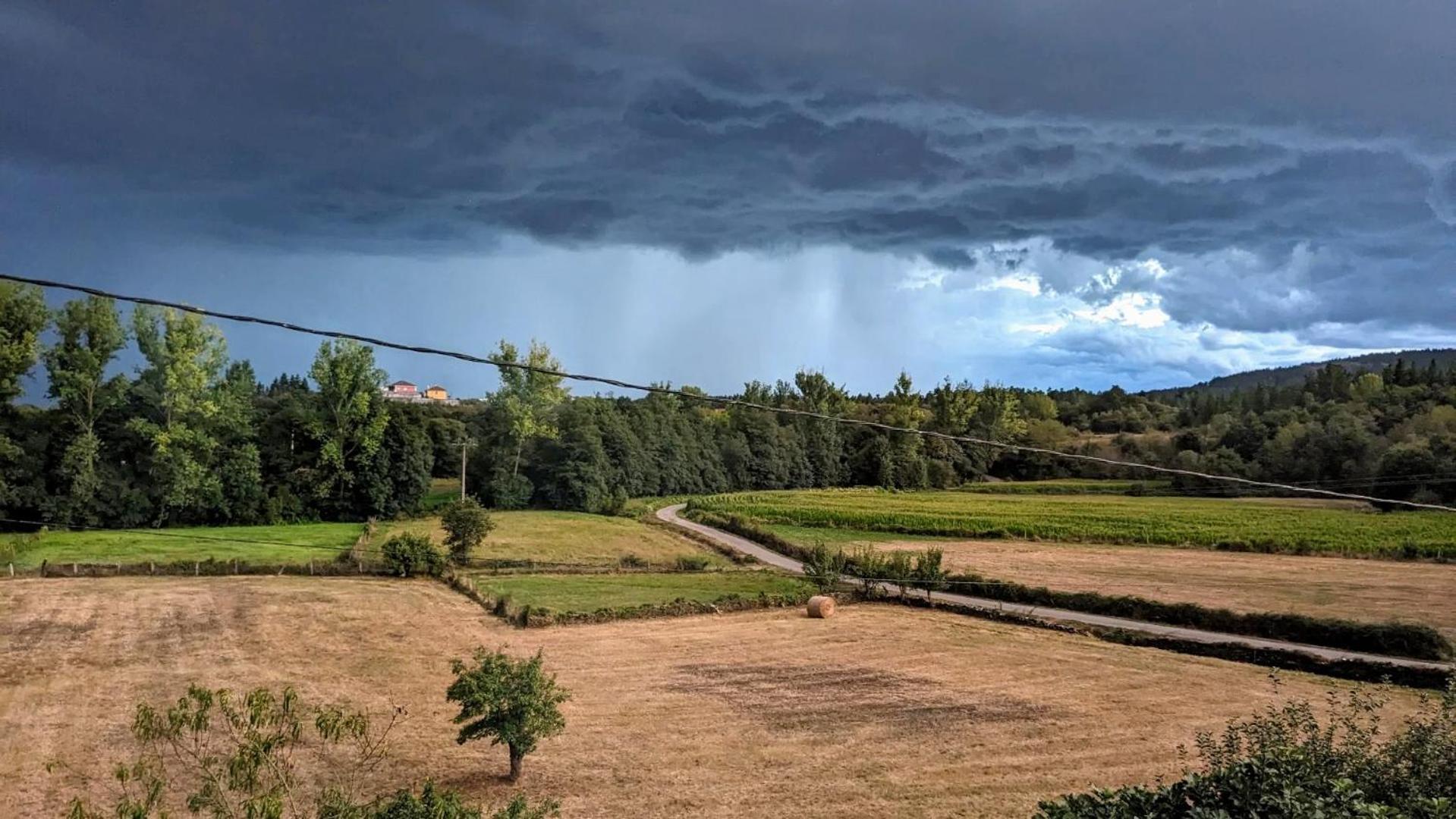 Сasa de vacaciones O Val De Vilaboa *