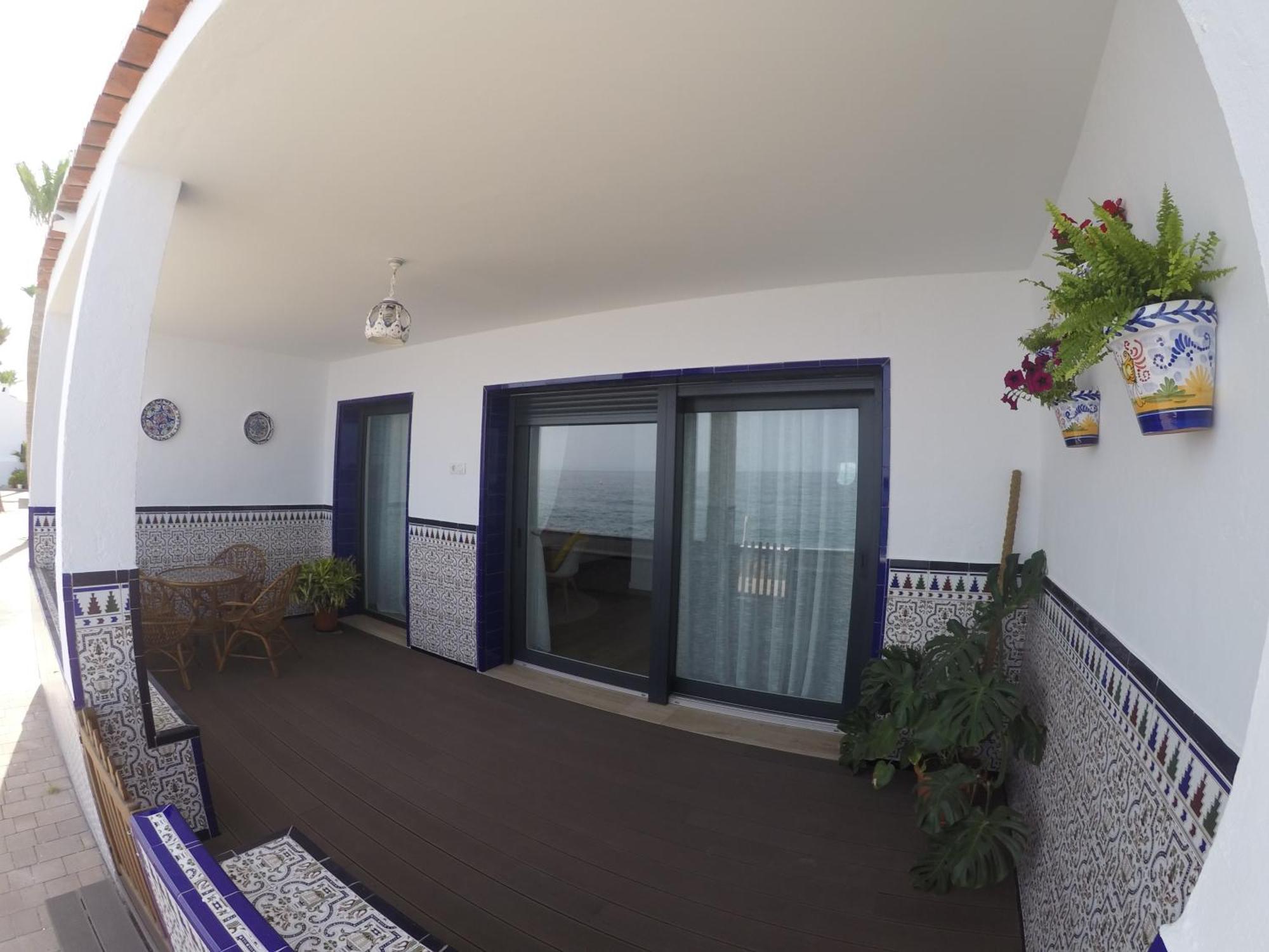 Seafront Homes * Castillo de Banos