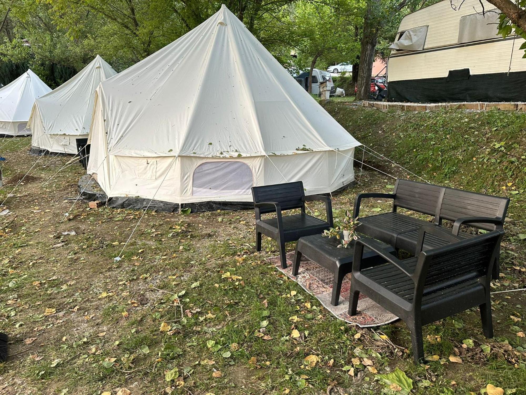 Campo de lujo Tiendas Safaris *