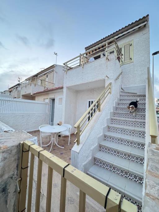 Сasa de vacaciones Adosado Primera Linea El Mojon (Alicante)