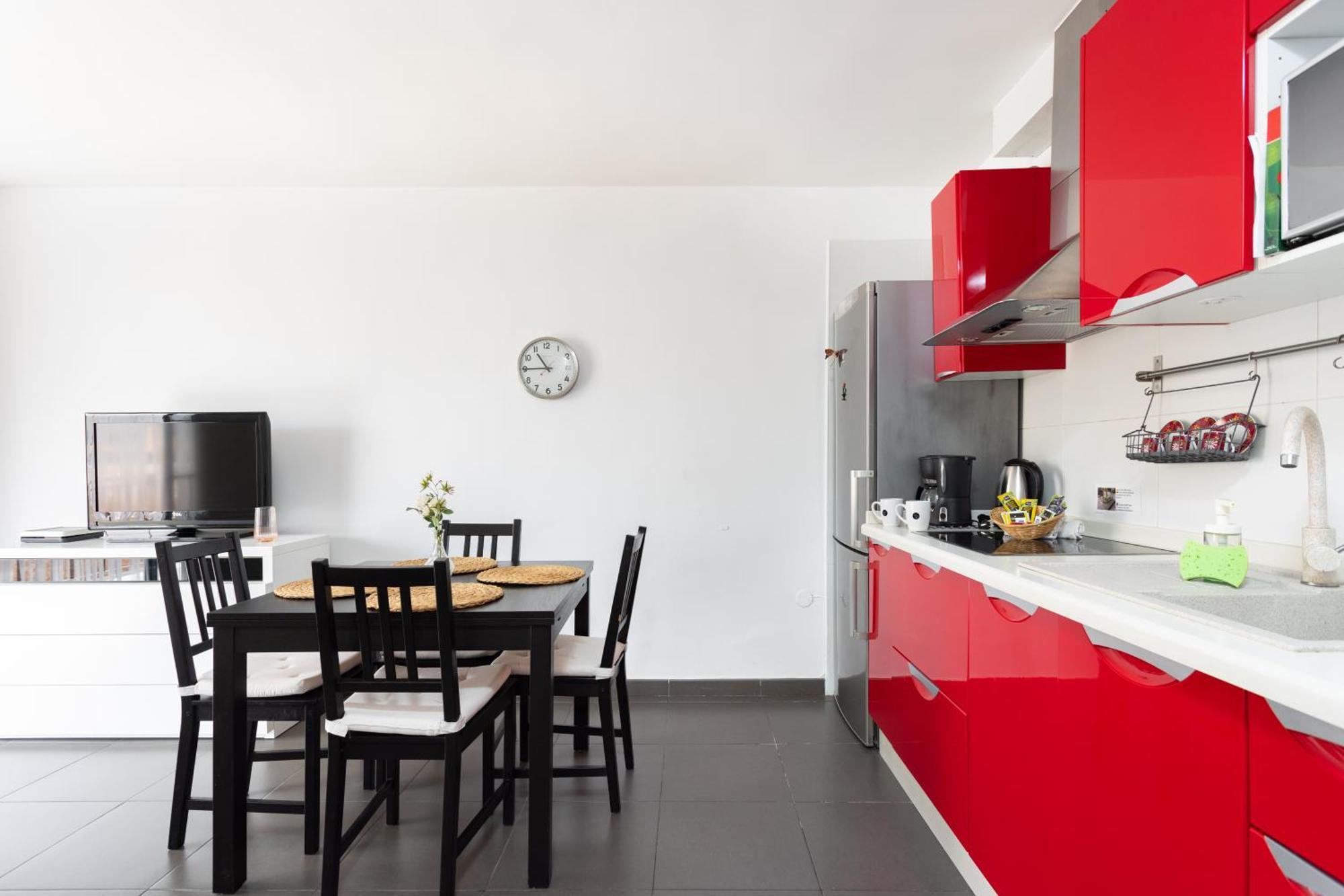 Dialez Holidays - Santiago Apartment