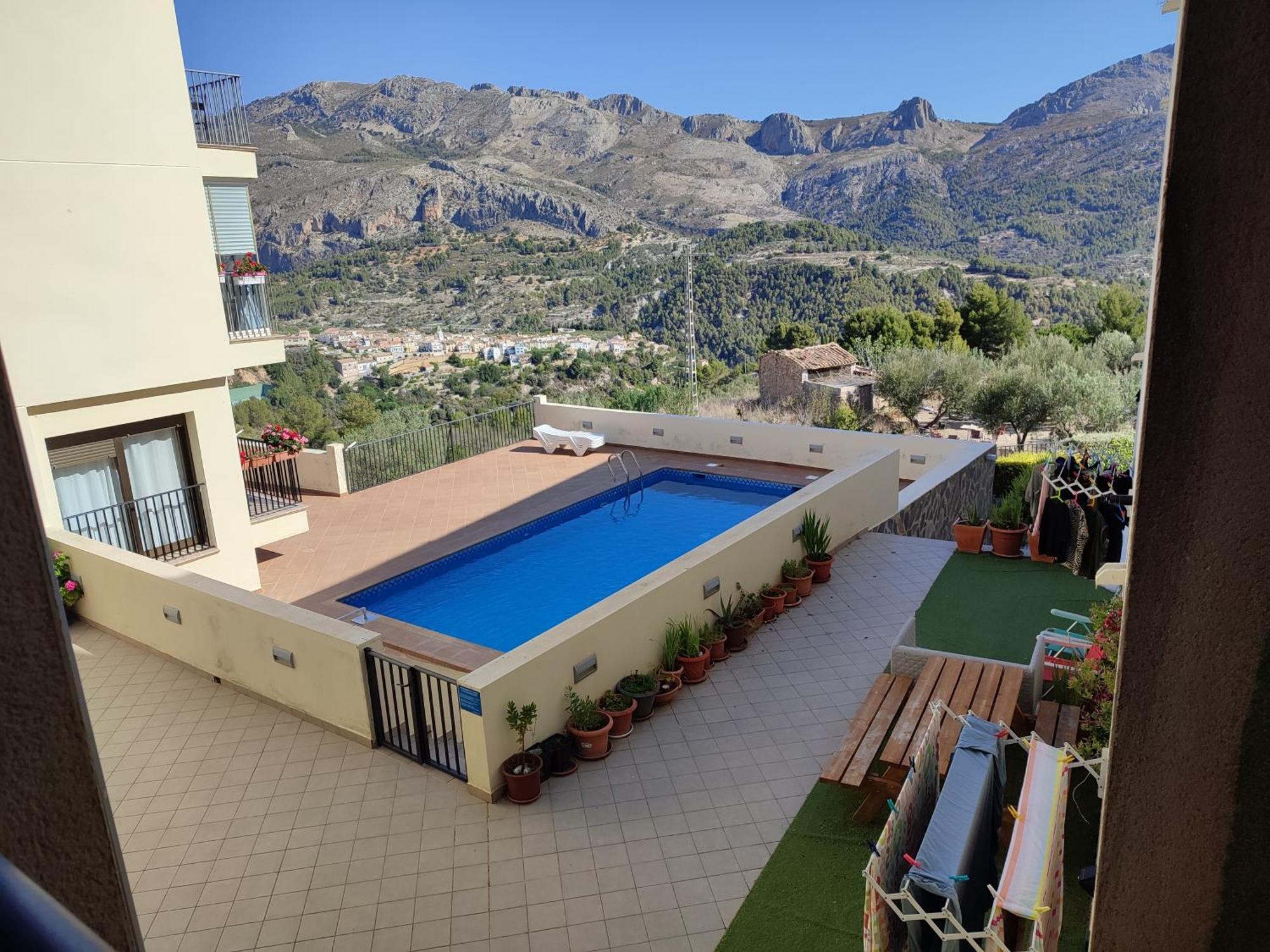 Vall De Guadalest * Benimantell