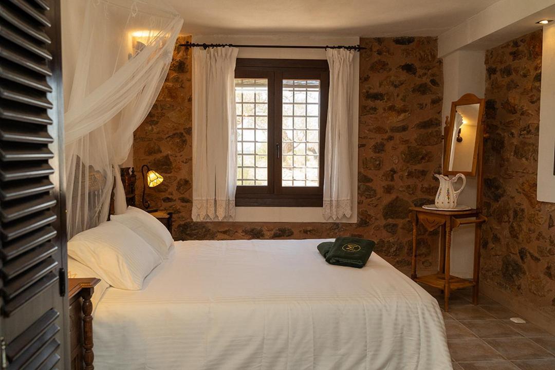 Masia De Matuta Vall d'Almonesir