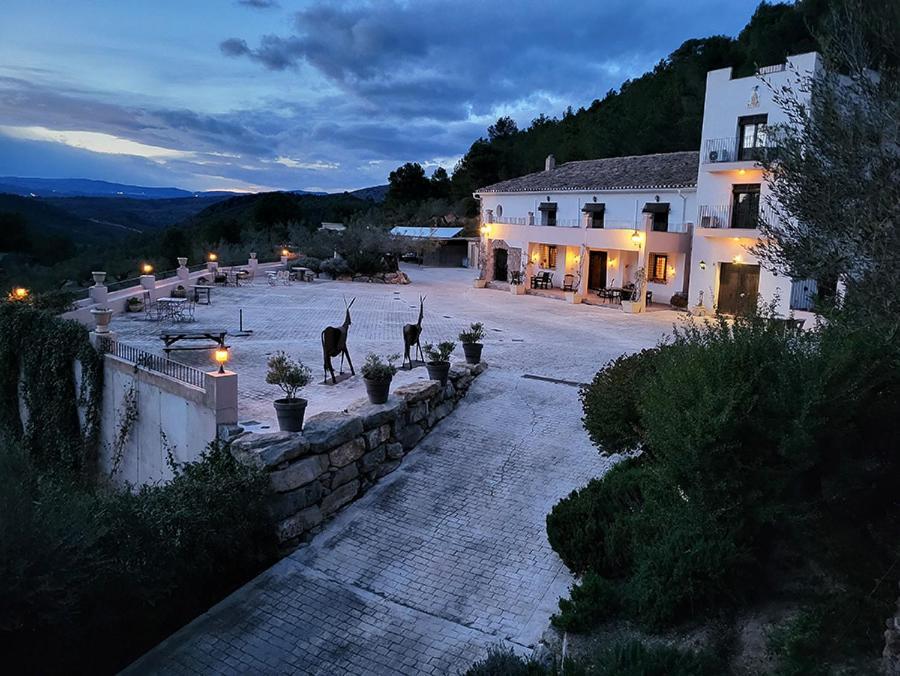 Masia De Matuta * Vall d'Almonesir