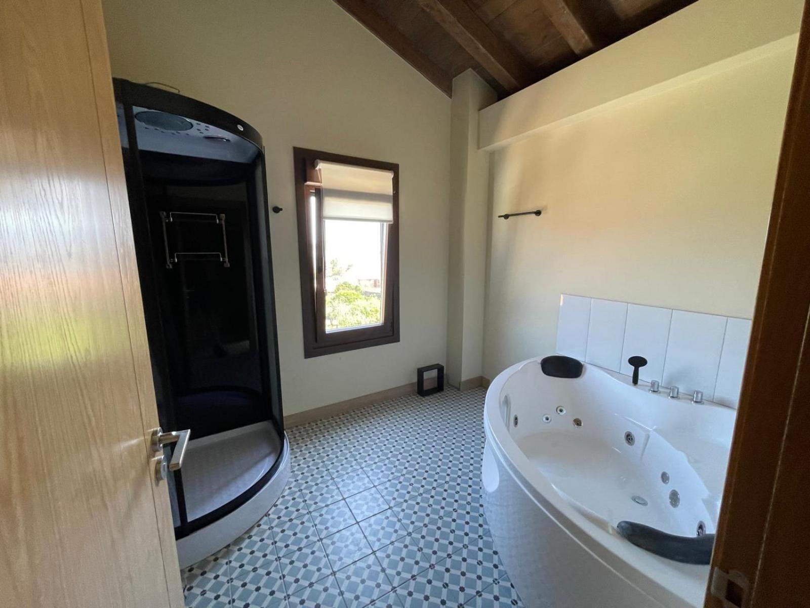 Holiday home Casita Independiente Y Tres Con Piscina Ladeira Playa Baiona
