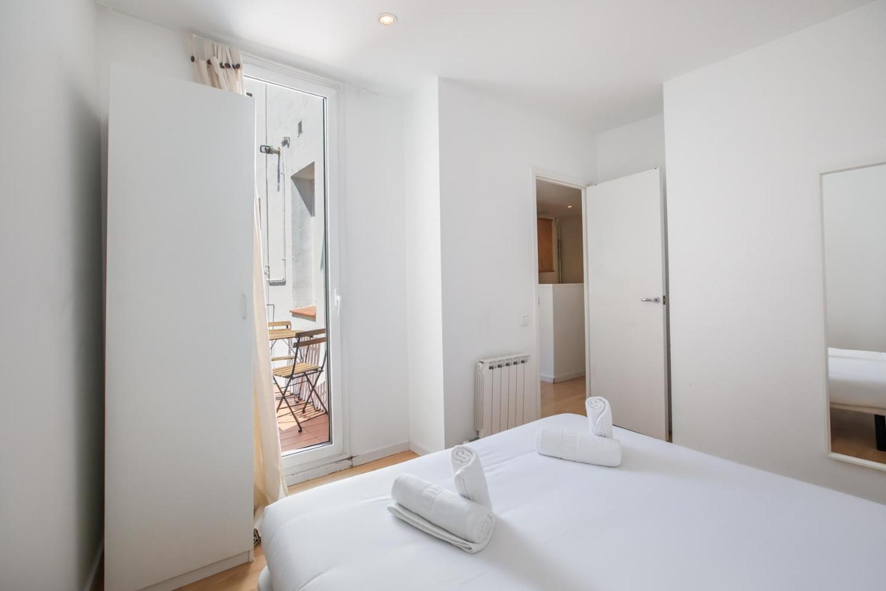 23ptbg1090 - Beautiful 2br Near Sants Apartment *