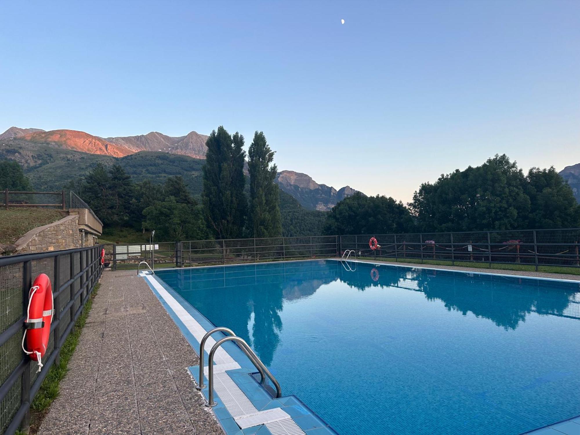 Mirador De By Pirineos360 - Piscina Y 2 Plazas De Garaje Apartamento