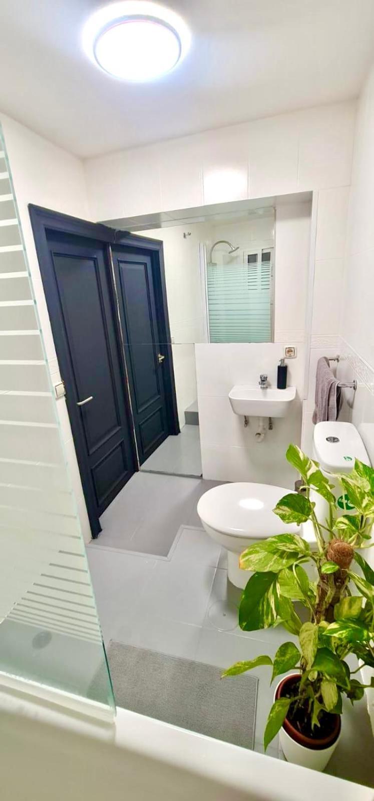 Preciosos Pisos En El Centro De Apartamento