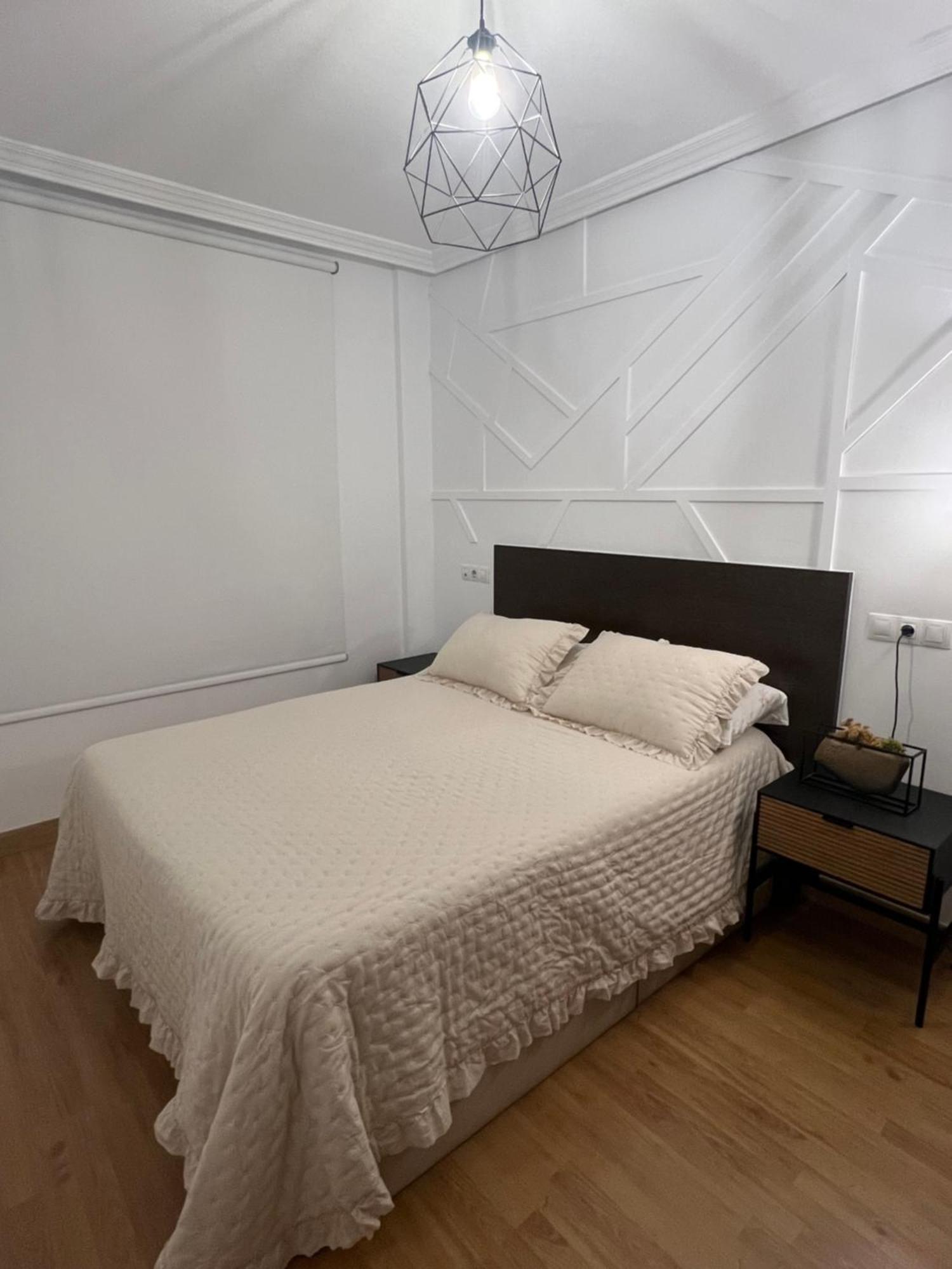 Piso Con Ac, Piscina Y Pista De Padel Y Tenis En Apartamento *