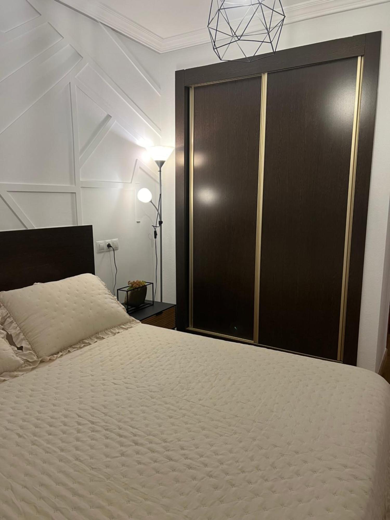 Apartamento Piso Con Ac, Piscina Y Pista De Padel Y Tenis En Águilas