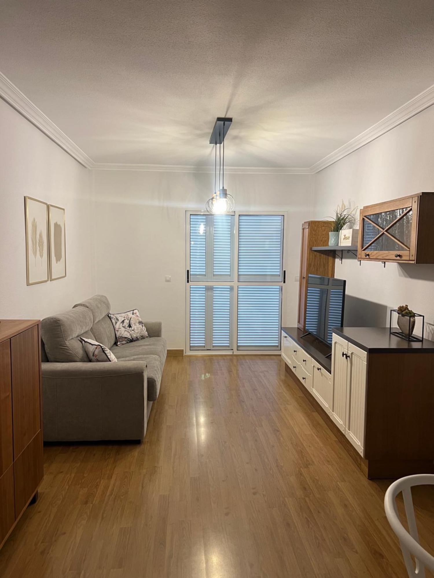 Piso Con Ac, Piscina Y Pista De Padel Y Tenis En * Águilas