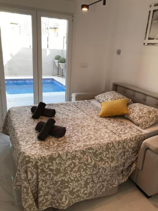 Krasna Se Soukromym Bazenem Villa *