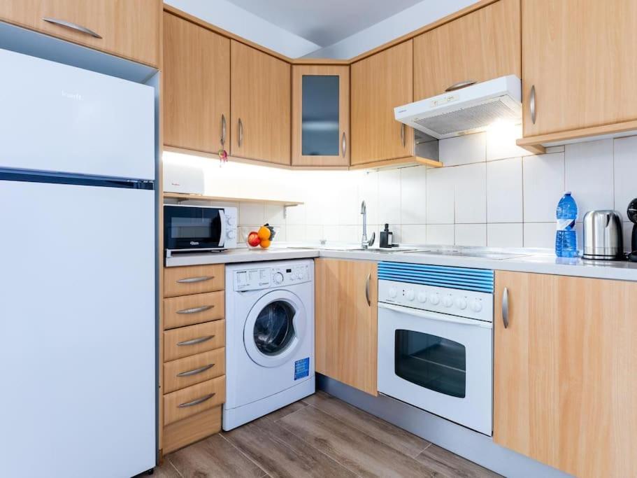 47 Amazing Primavera With Wifi, Terrace, Pool Apartment *