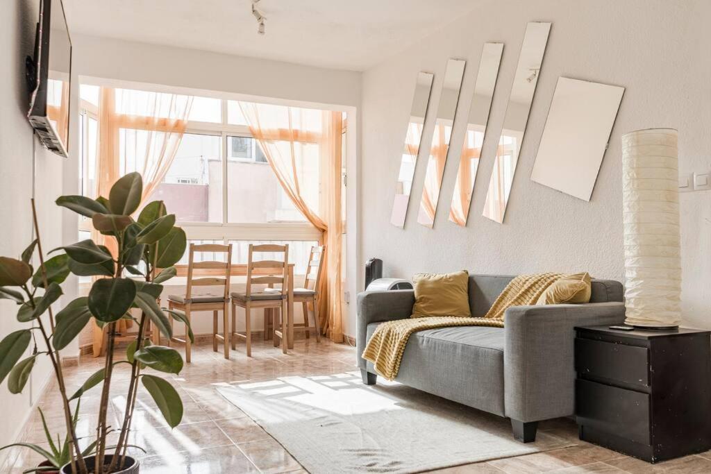 Apartamento Preciosos Pisos En El Centro De Almería