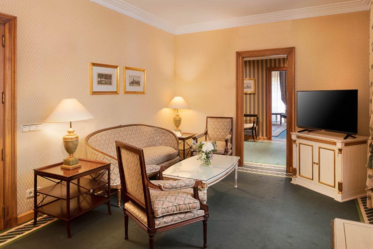 Eurostars De La Reconquista Hotel 5*