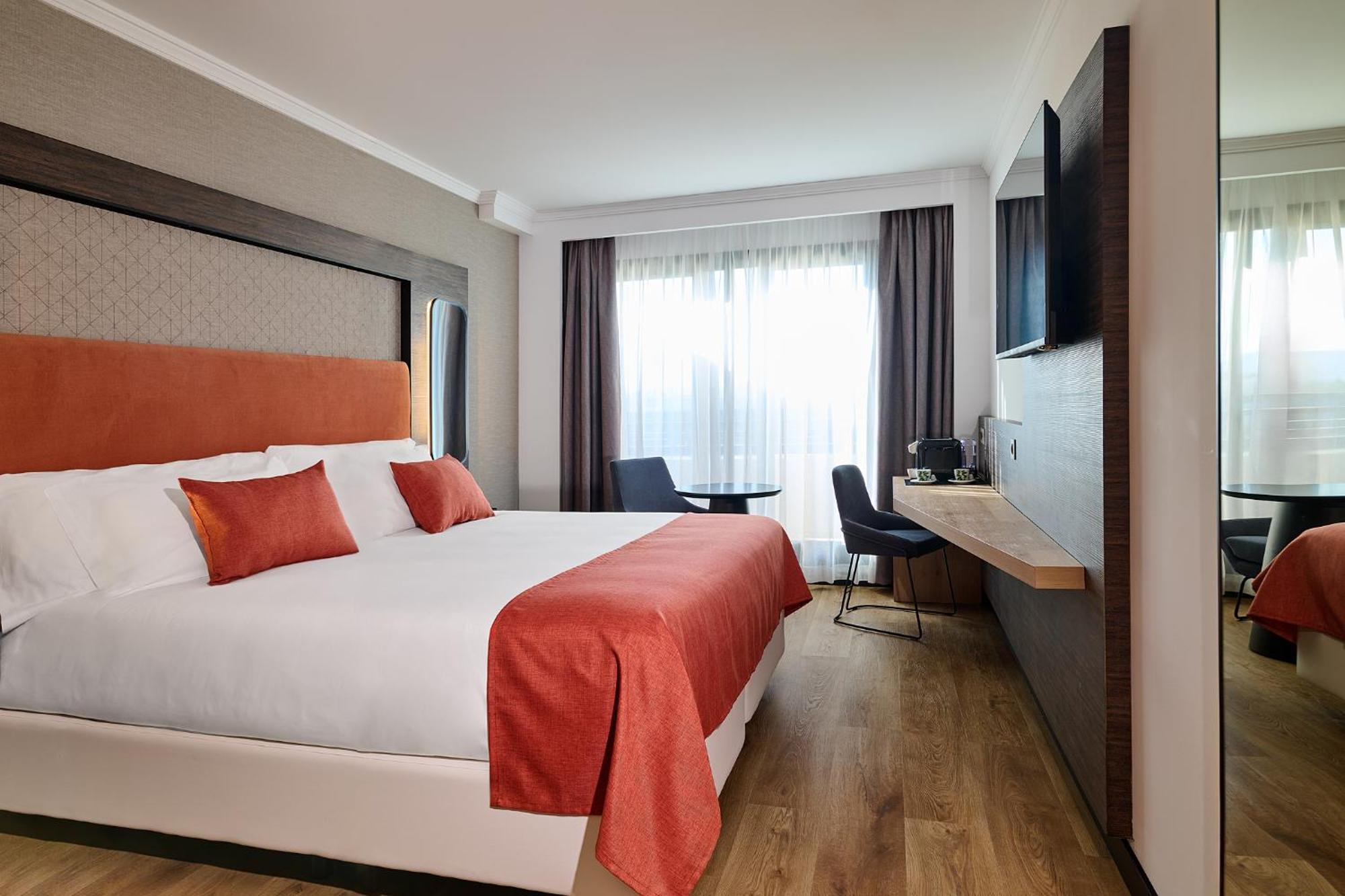 Hotel Gran Luna De Granada