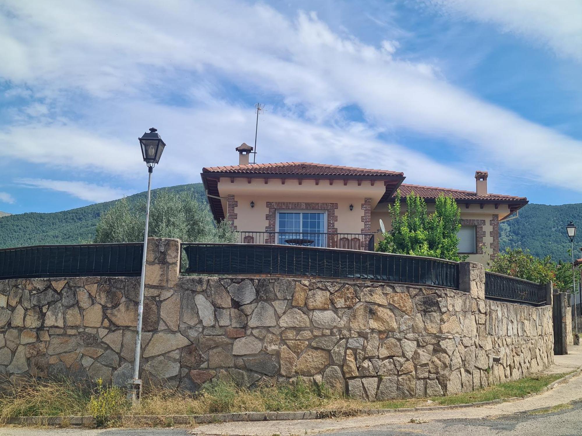 Chalet El Castillo * La Adrada