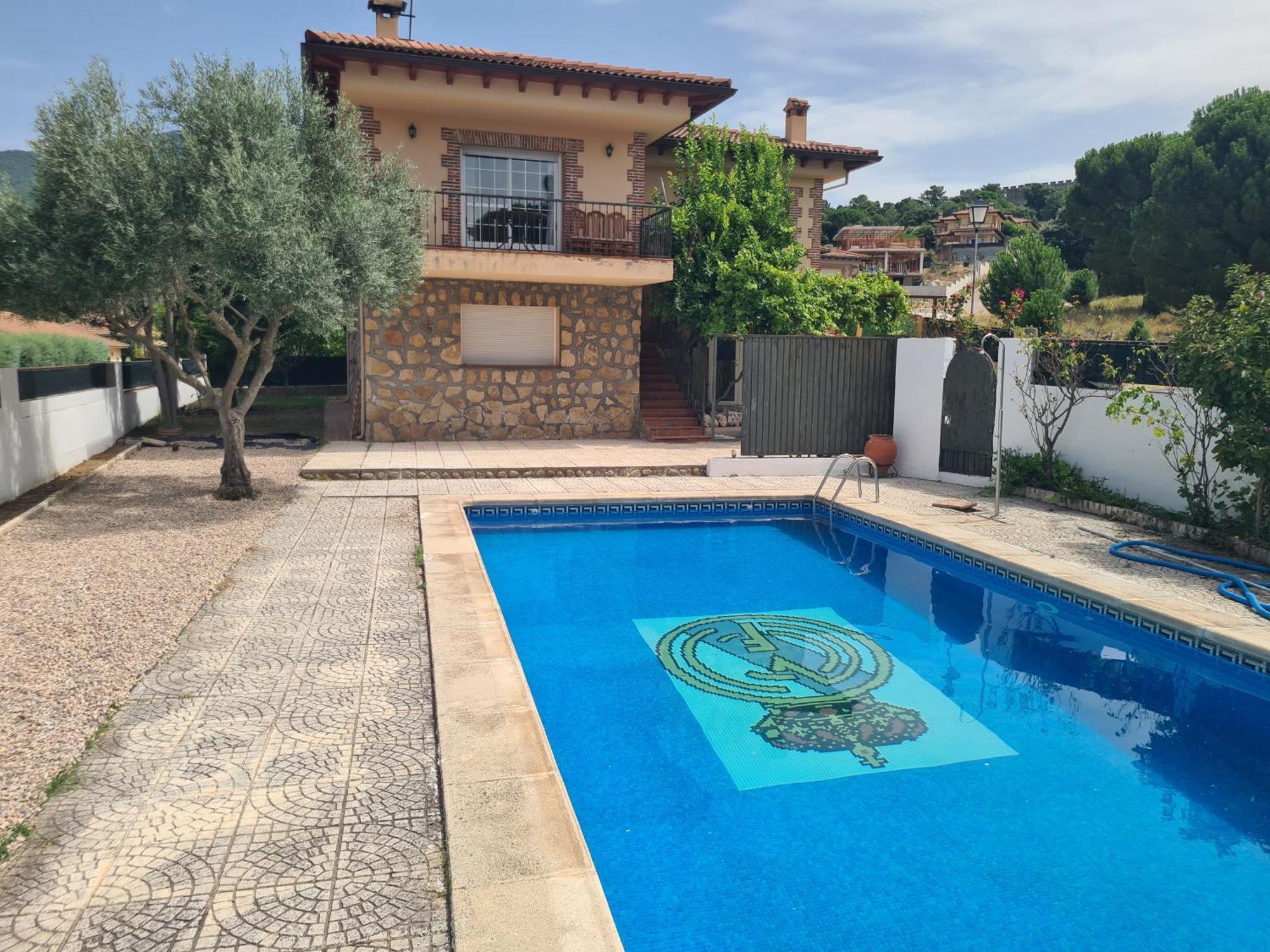 Chalet El Castillo Holiday home La Adrada