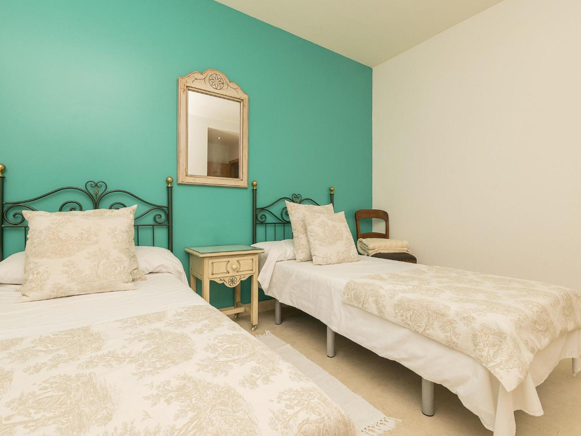 Spikes - In Sotogrande Free Wifi *