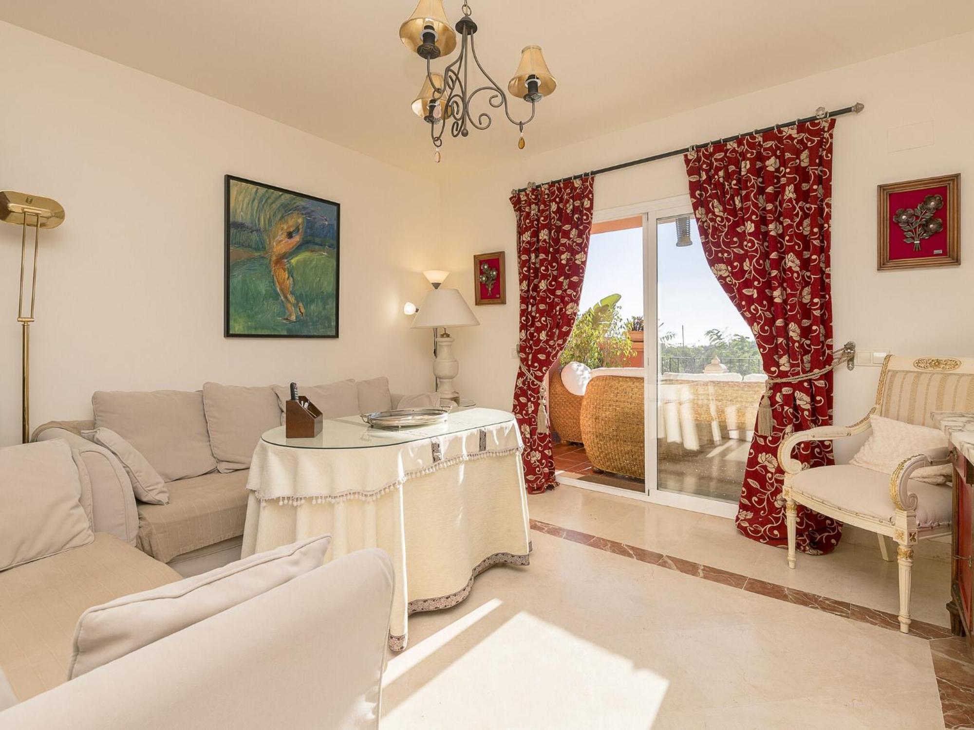 Spikes - In Sotogrande Free Wifi
