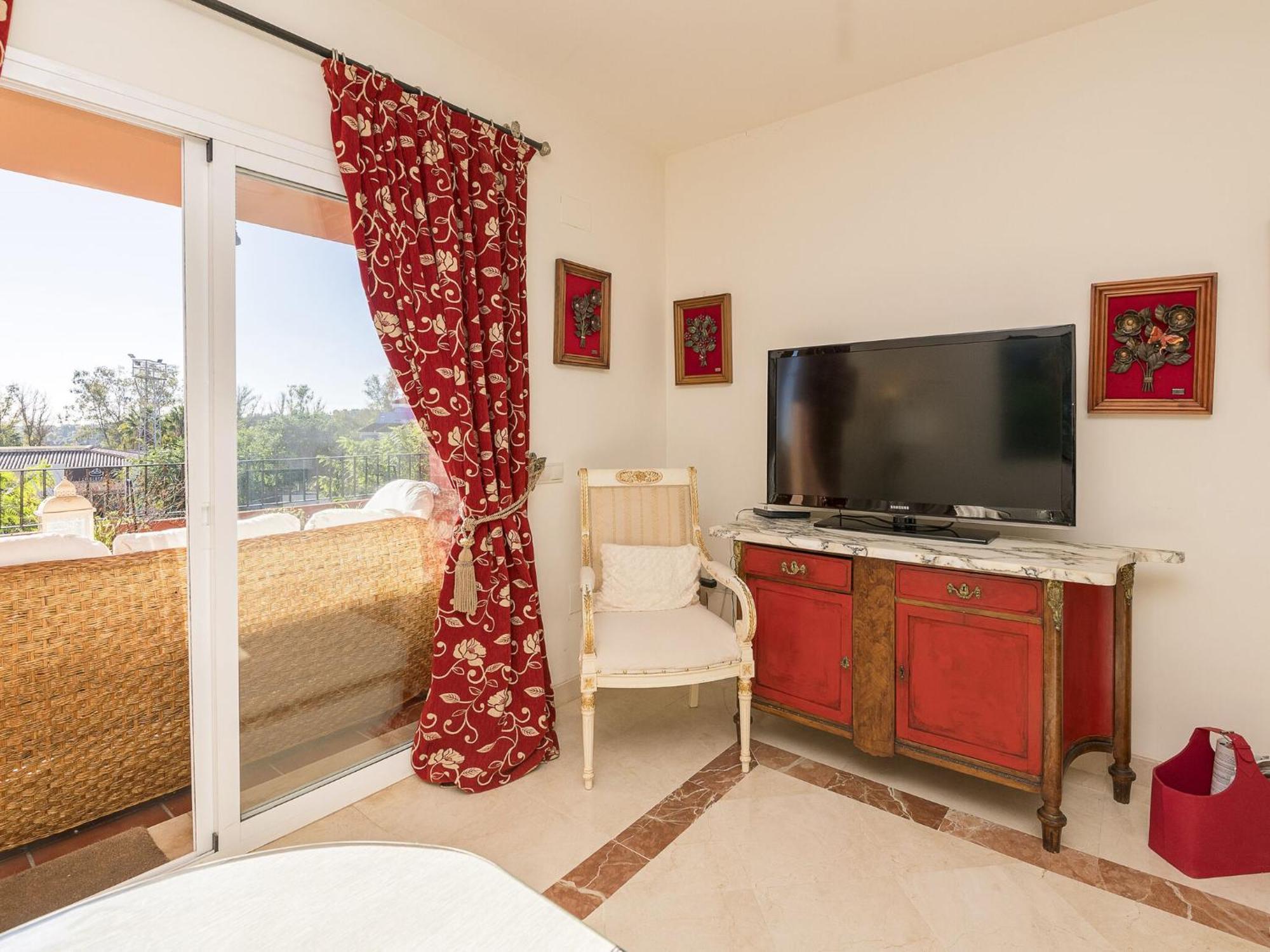 Spikes - In Sotogrande Free Wifi