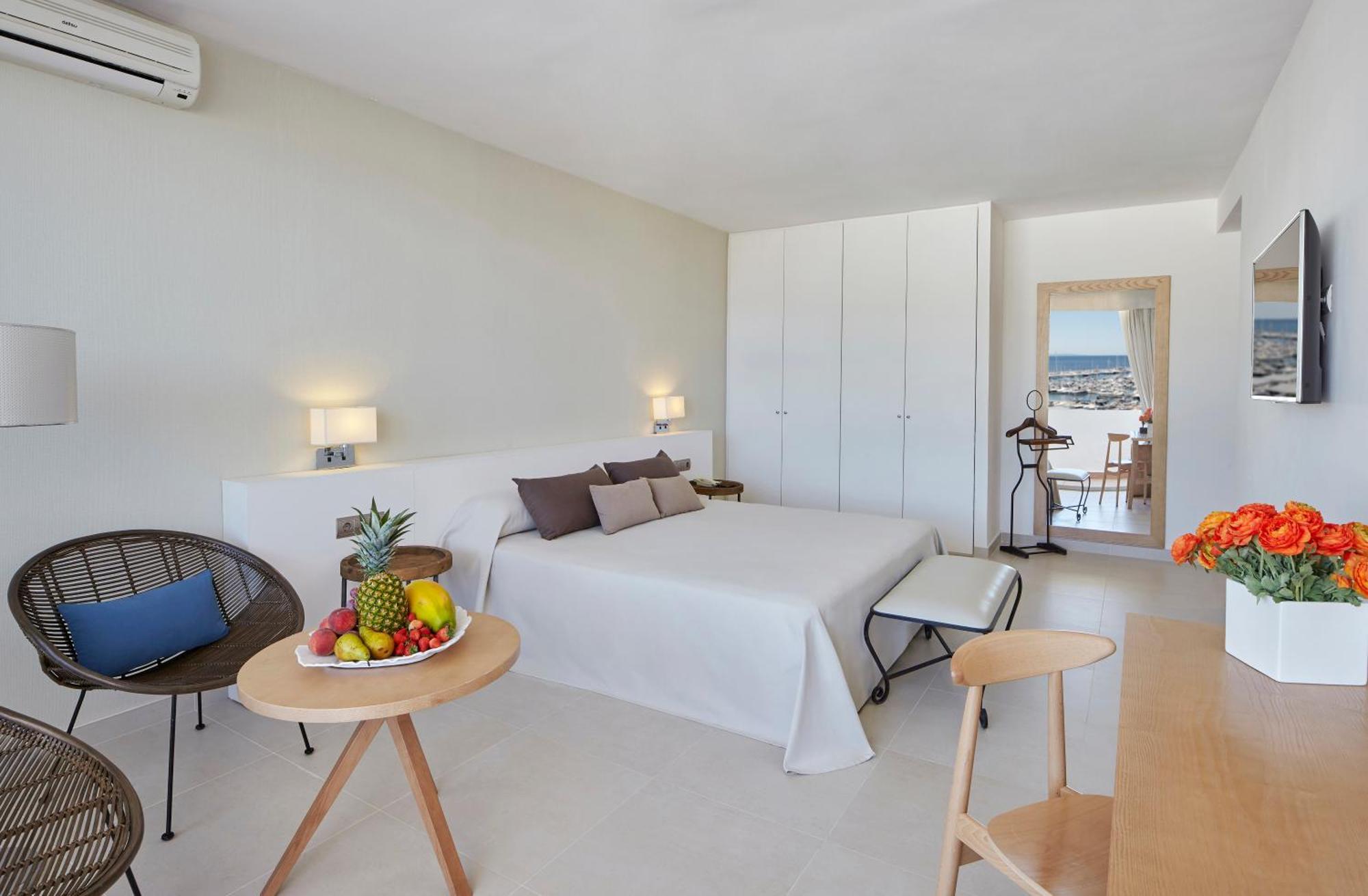 Tres Torres Hotel Santa Eulalia del Río