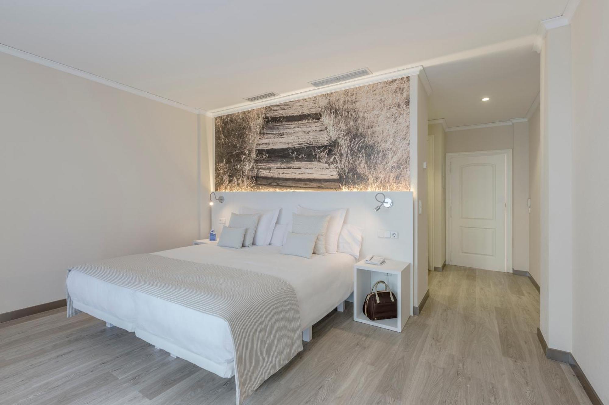 Nova & Golf Hotel 4*